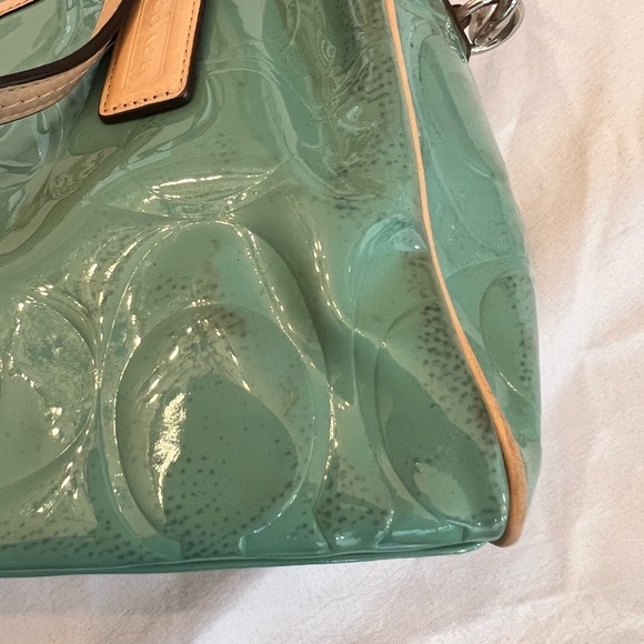 COACH 100% Authentic Y2K Tiffany Colored Patent Logo, Crossbody Bag, 15” x 9”. - Picture 3 of 10
